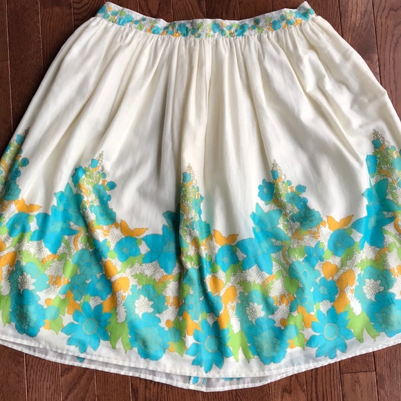 Isaac Mizrahi Dresses & Skirts - ISAAC MIZRAHI SKIRT